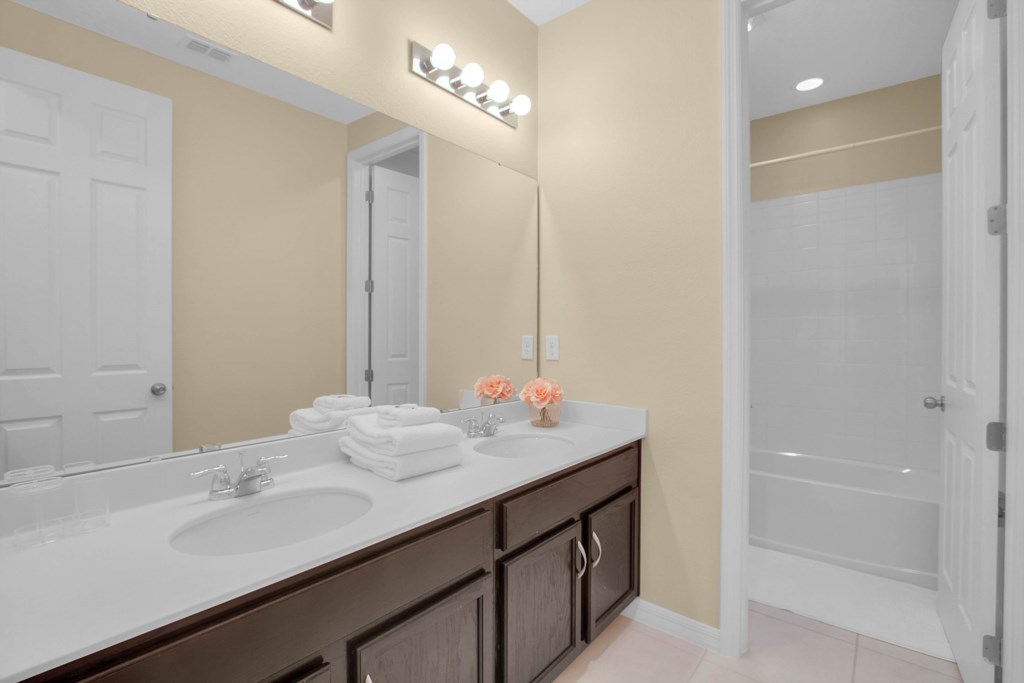 9024FlamingoKeyWay(42)
