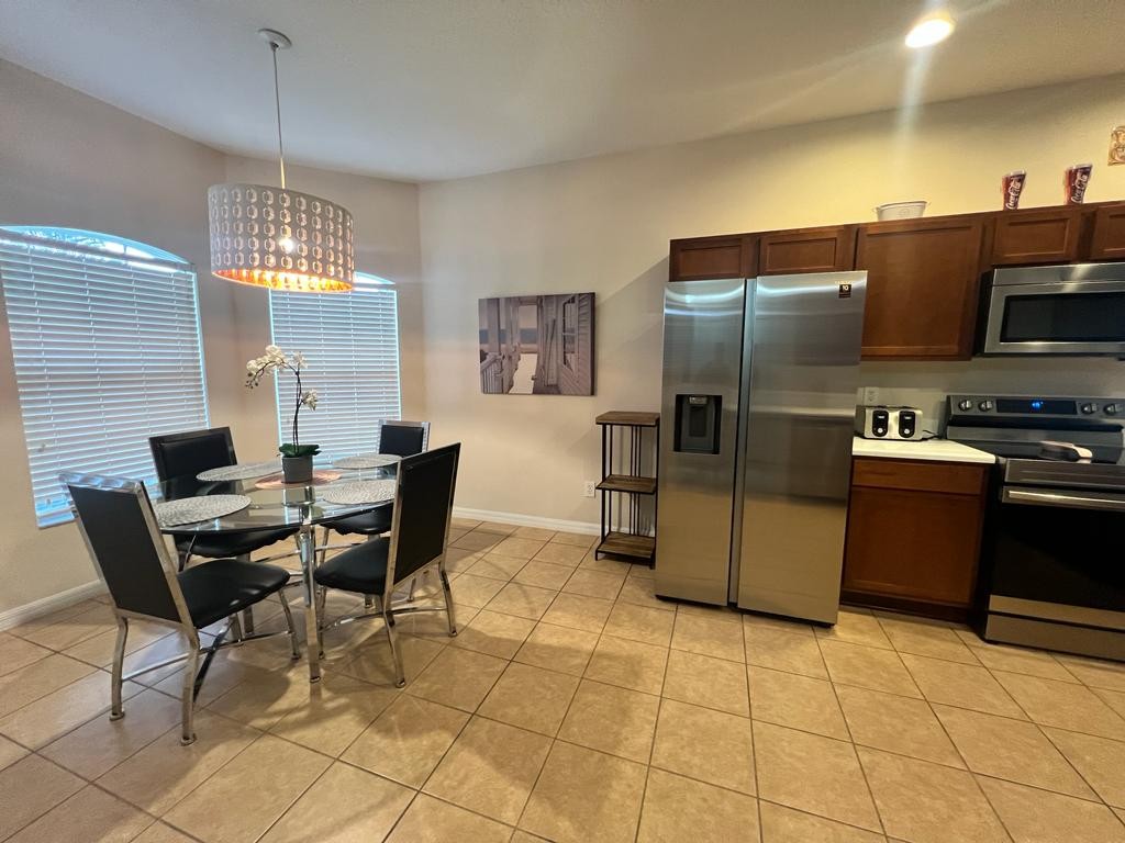 Breakfast Nook.jpg