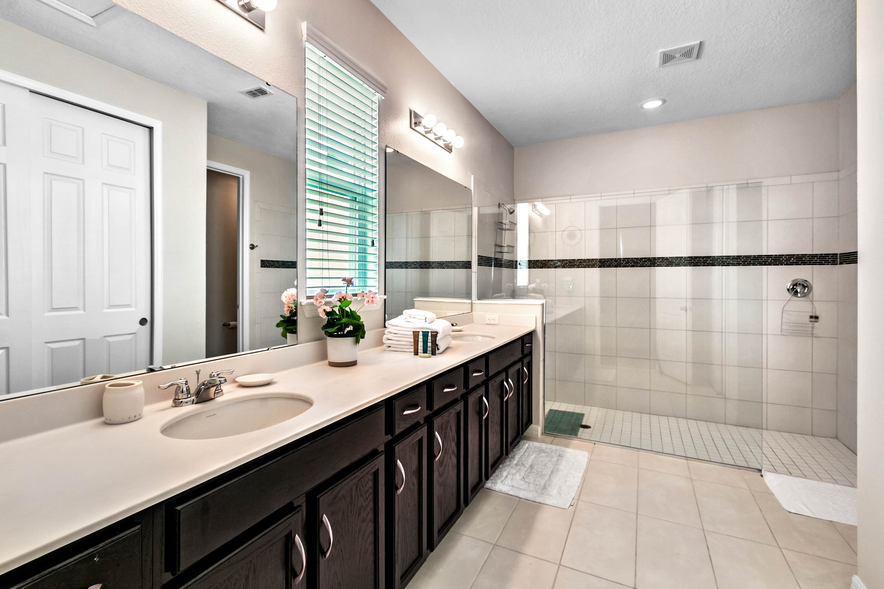 5 bedroom vacation house at Solara Resort - Image 29