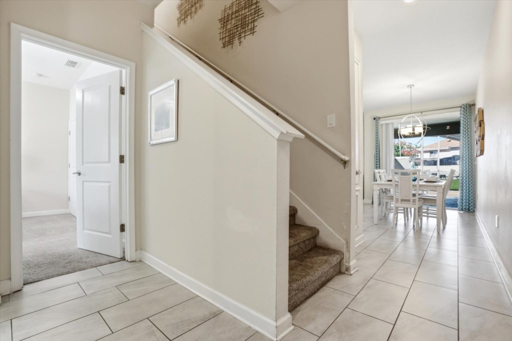 09-4832_Romeo_Cir_009