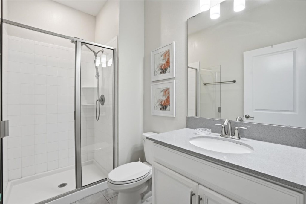 10-4832_Romeo_Cir_010