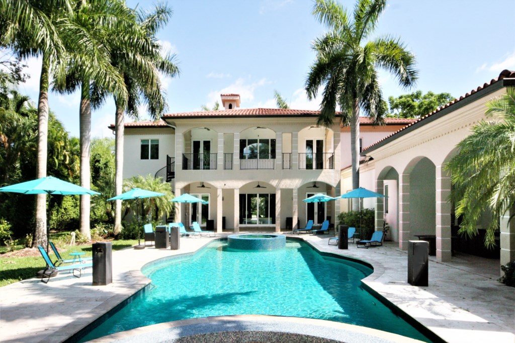 Bel Air Luxury Mansion