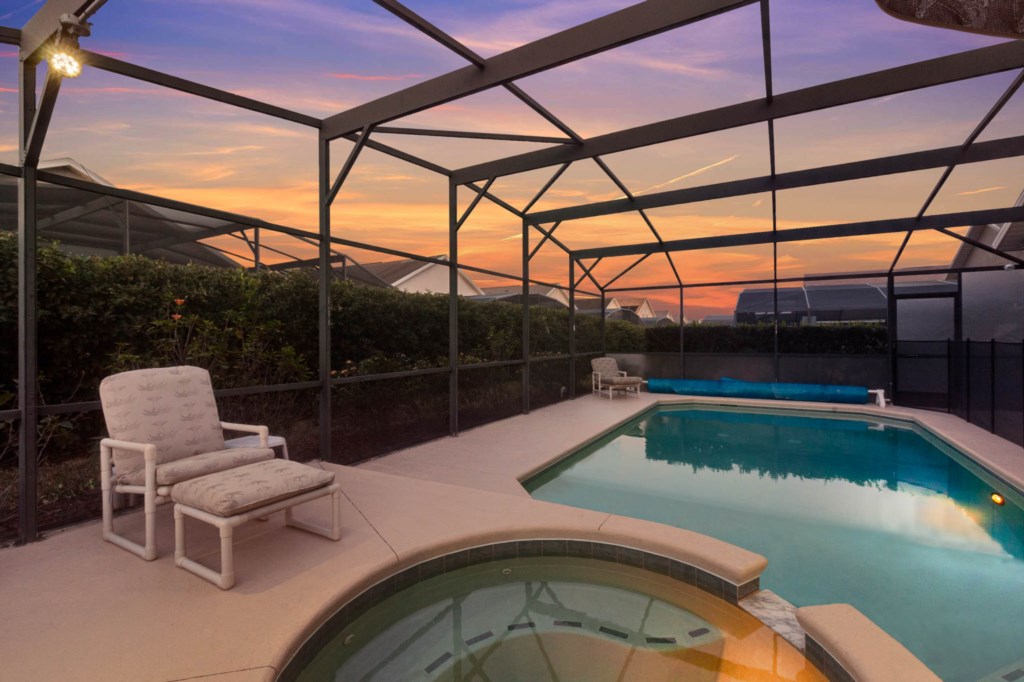 16625-Rolling-Green-Dr--Clermont--FL-34714----07---Pool-Twilight