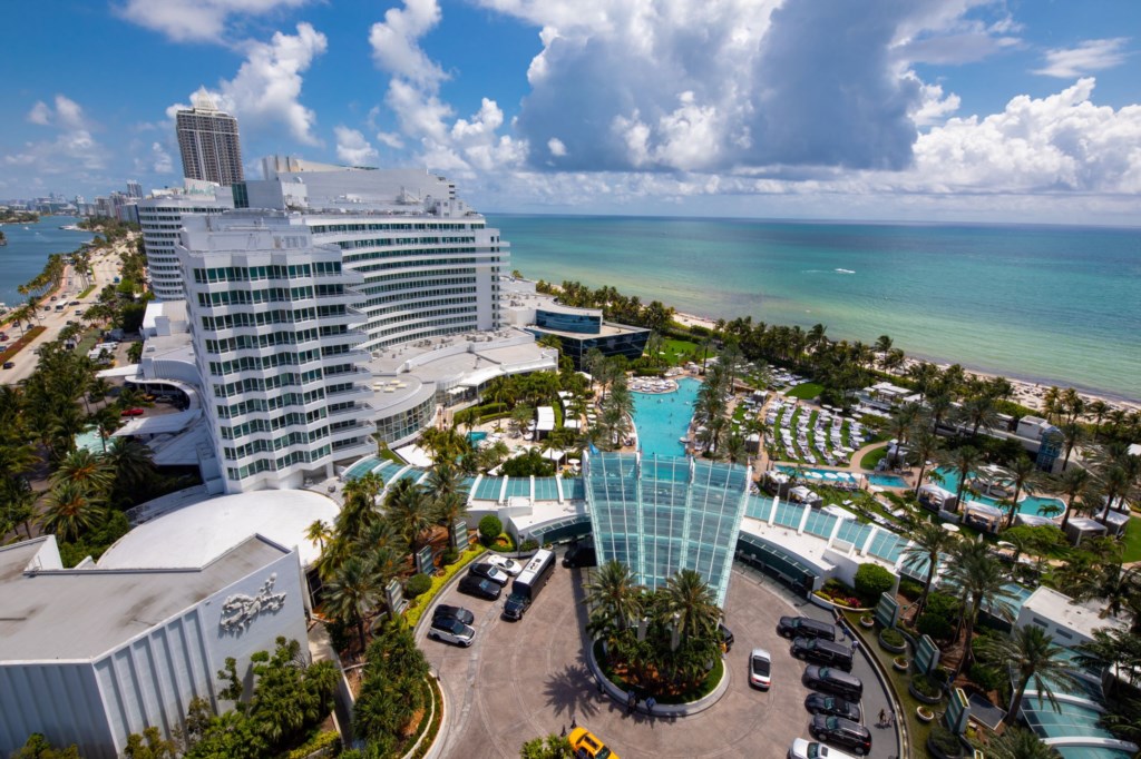 Fontainebleau Tresor Tower ll Private Ocean View 