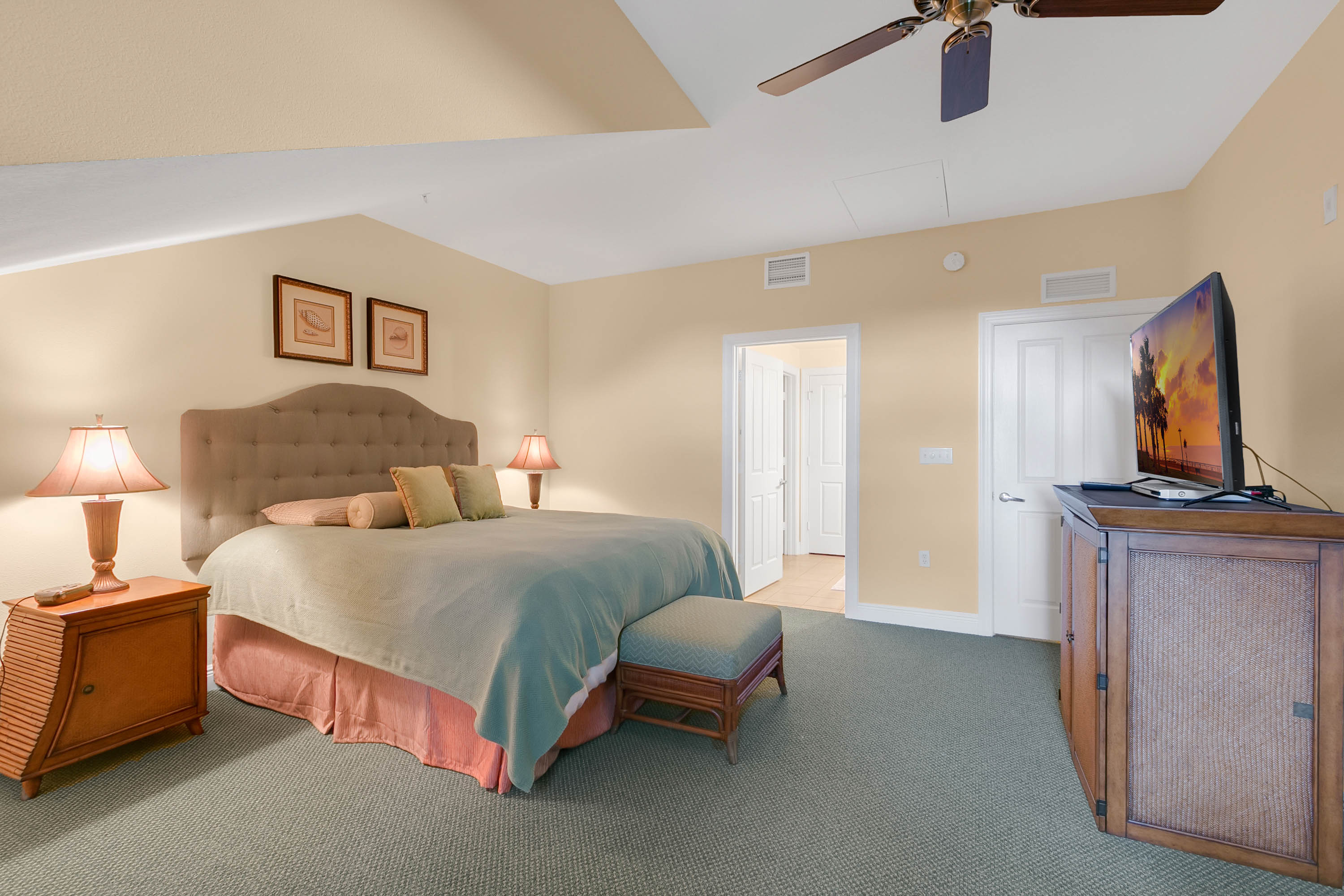 3 bedroom vacation townhouse at Reunion - Image 12