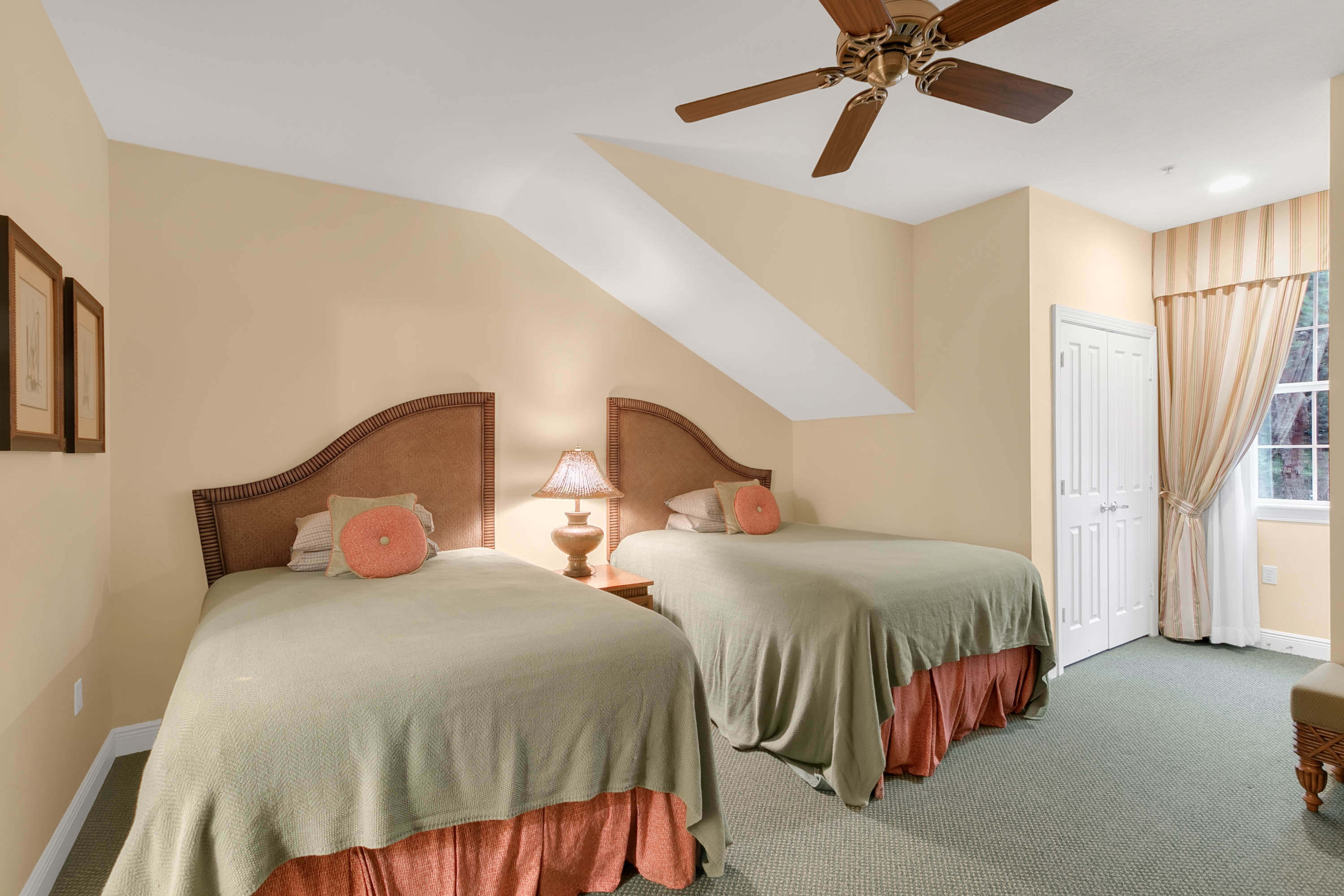 3 bedroom vacation townhouse at Reunion - Image 16