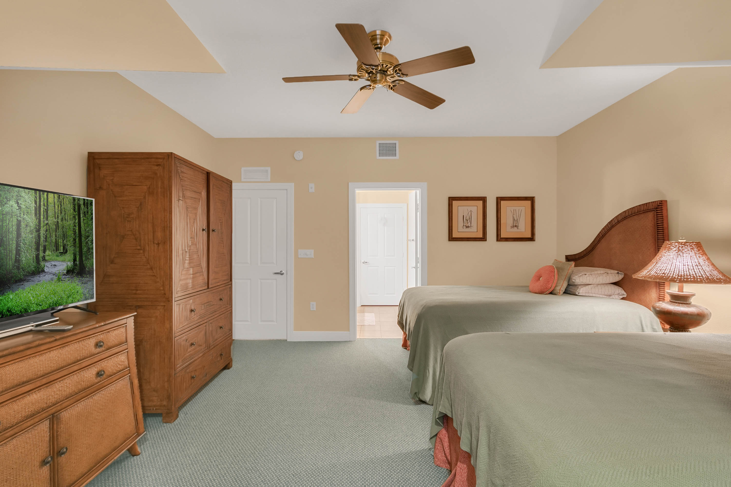 3 bedroom vacation townhouse at Reunion - Image 18