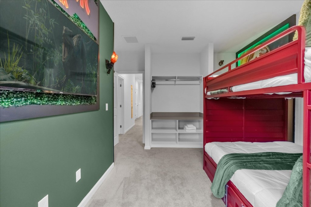 Bedroom 5: 1 Bunk Bed (Full Over Full) + 1 Pull-Out Twin Bed (Private Bathroom)