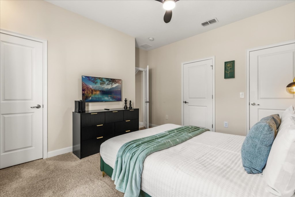4 bedroom vacation townhouse at Storey Lake - Image 14
