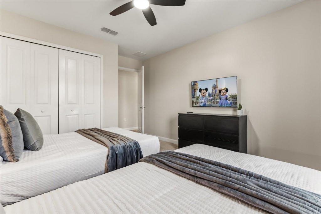 4 bedroom vacation townhouse at Storey Lake - Image 18