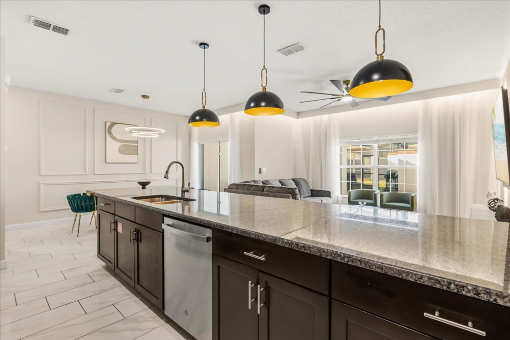 4 bedroom vacation townhouse at Storey Lake - Image 9