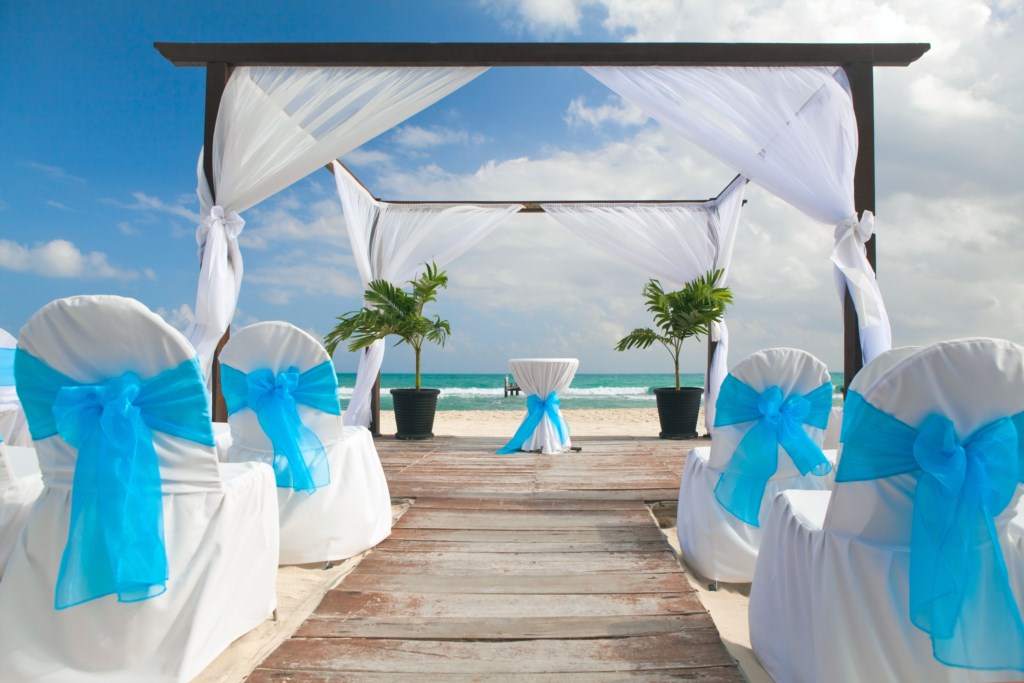 Arrange your perfect Beach Wedding