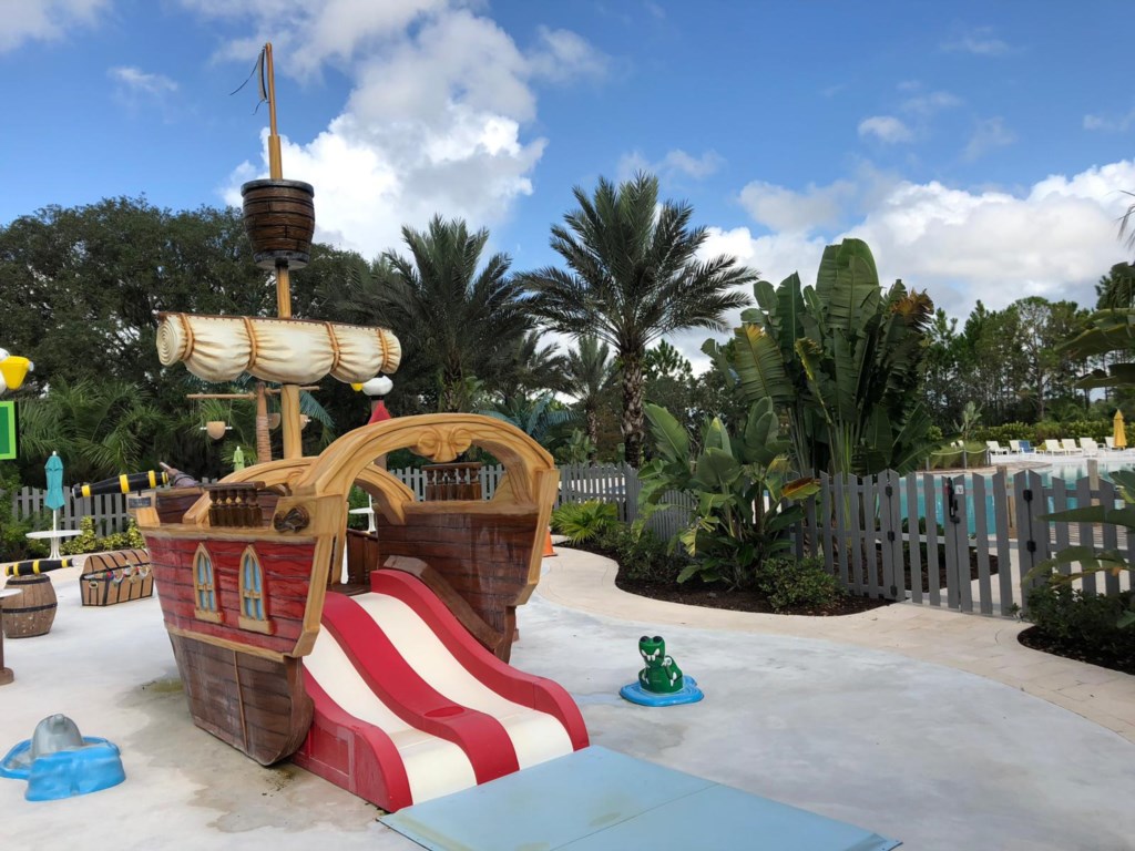 4 bedroom vacation townhouse at The Enclaves at Festival - Image 33