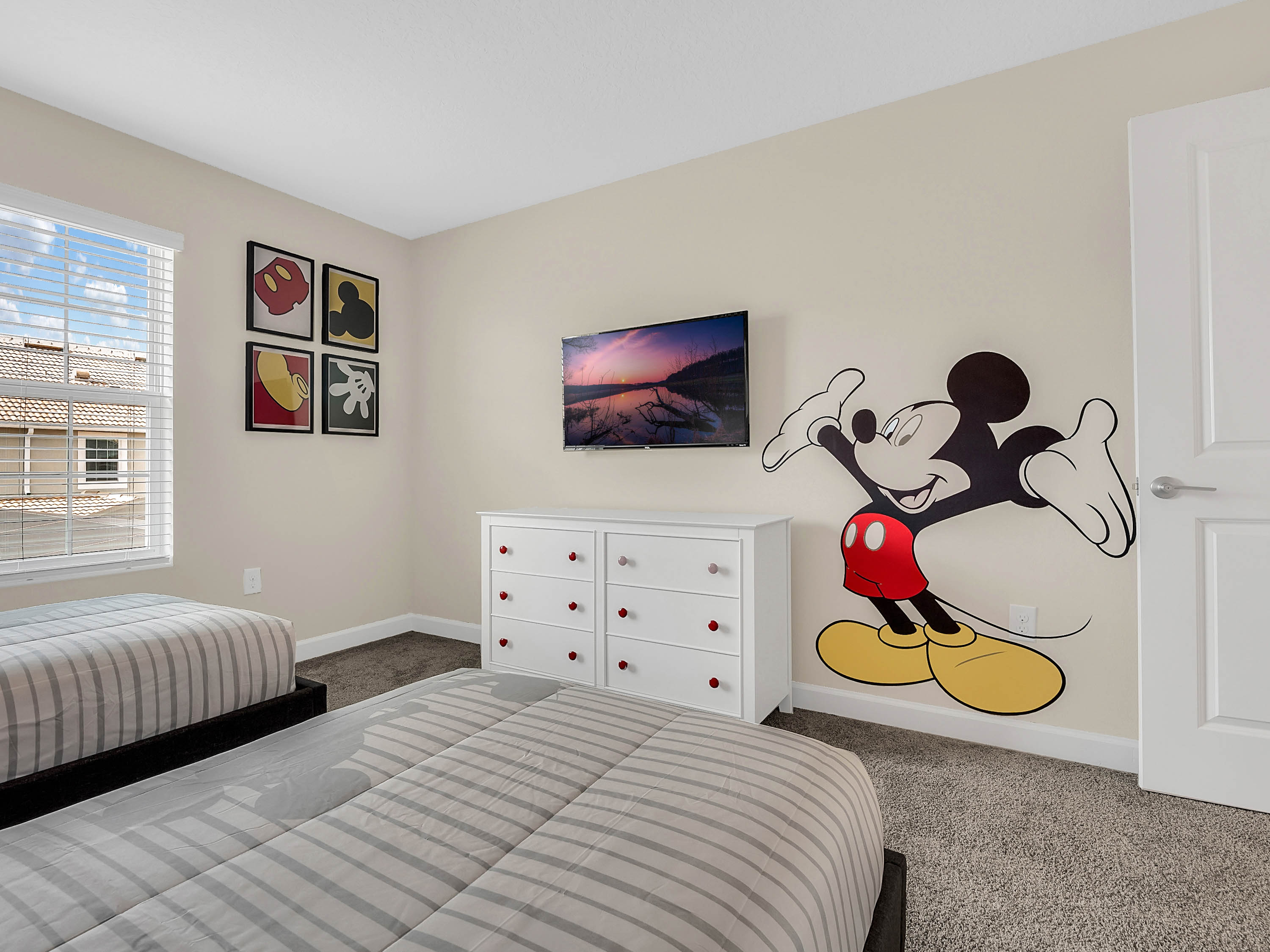 4 bedroom vacation townhouse at Storey Lake - Image 14