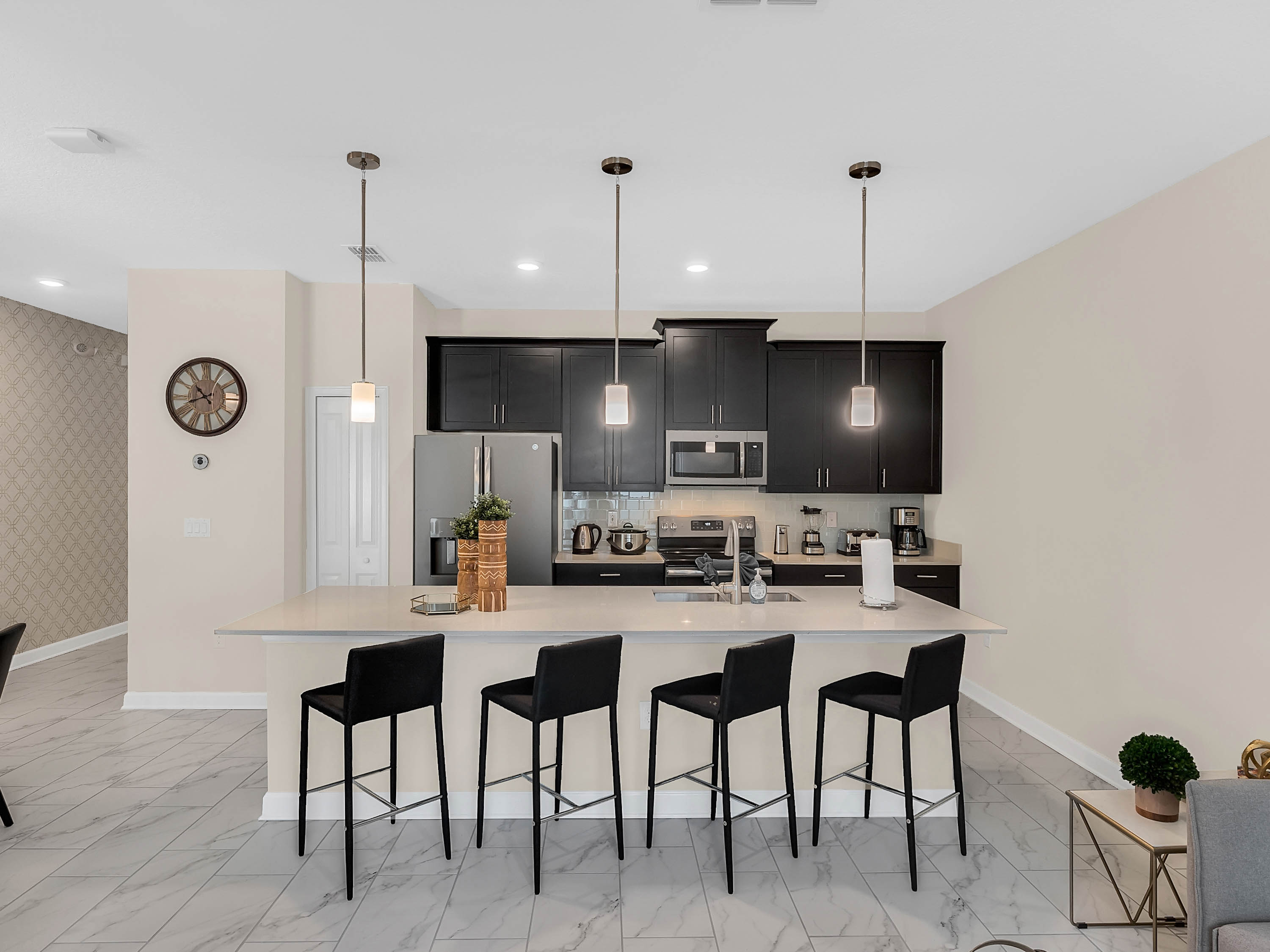 4 bedroom vacation townhouse at Storey Lake - Image 7