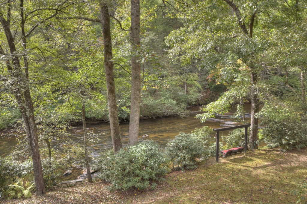 Enjoy some Fishing or just relax and unwind at the Creek