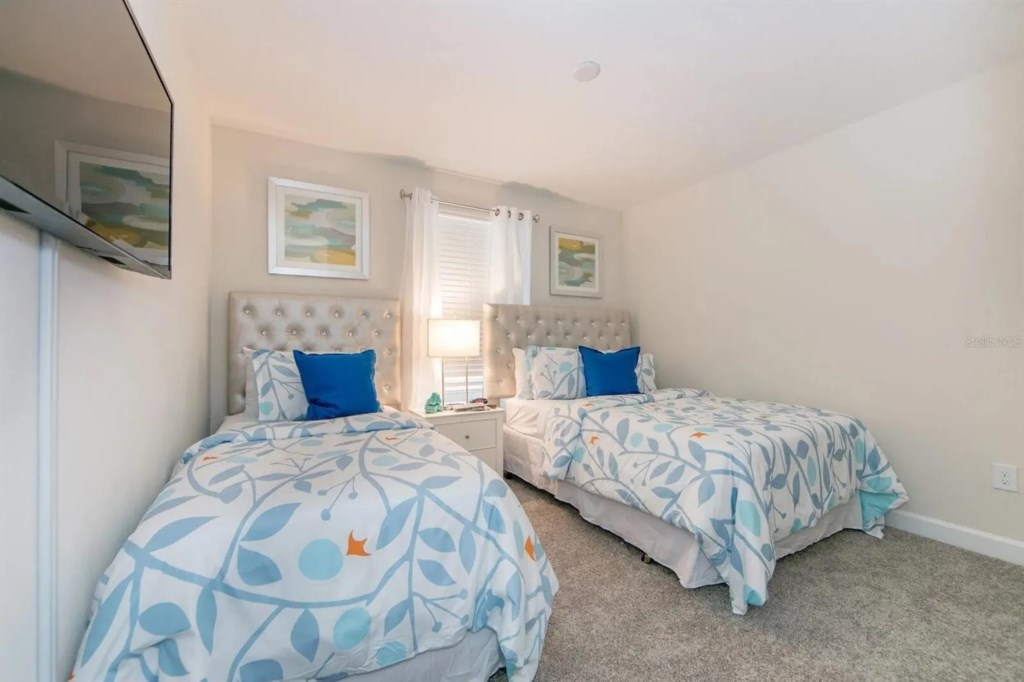6 bedroom vacation house at Storey Lake - Image 12