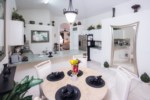 Breakfast & Kitchen Area