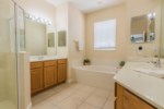 Pineview Highlands Reserve Villa - Master Bathroom