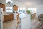 Kitchen W/Bar Stools