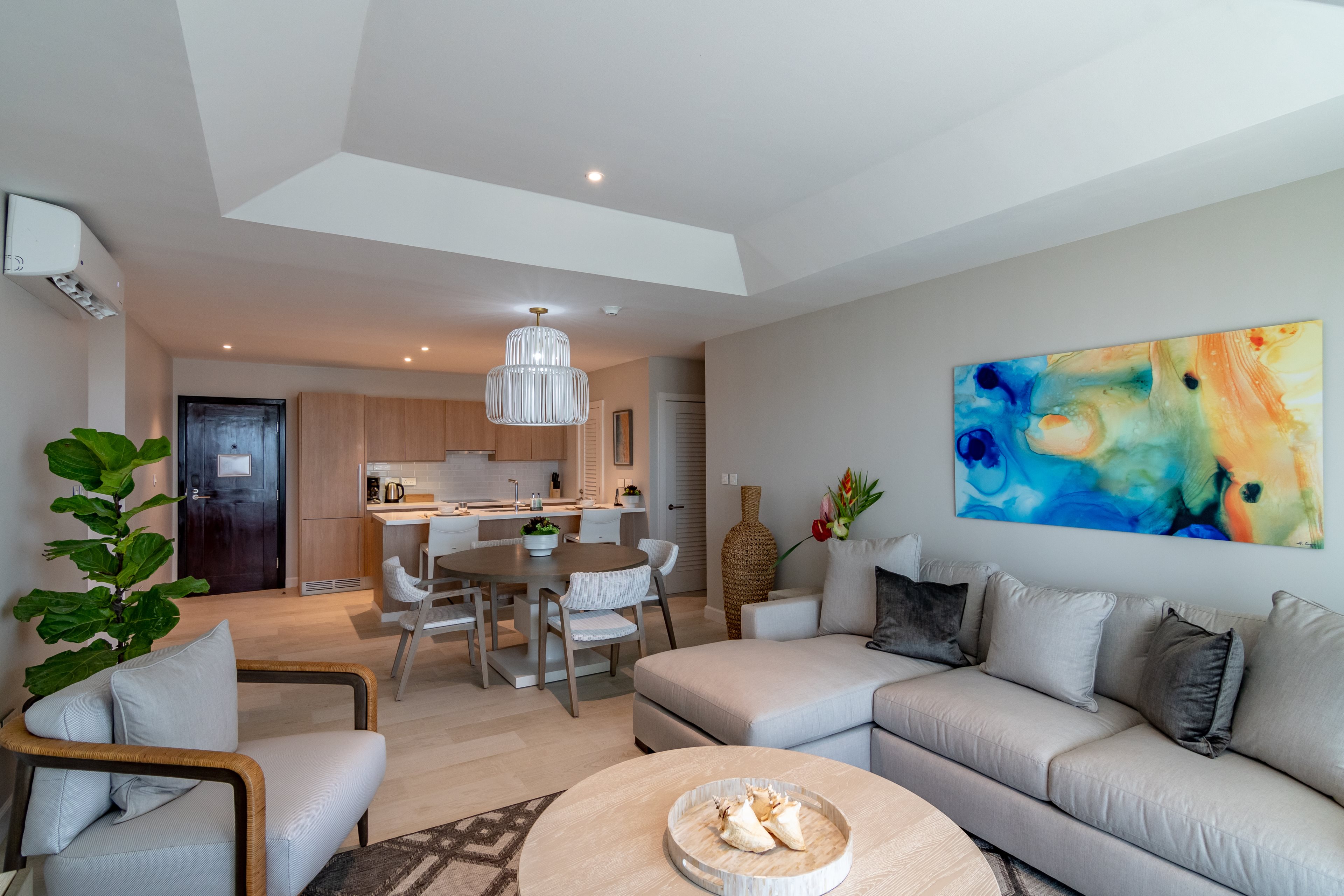Citrine 2 Bedroom Luxury Suite w Resort Amenities