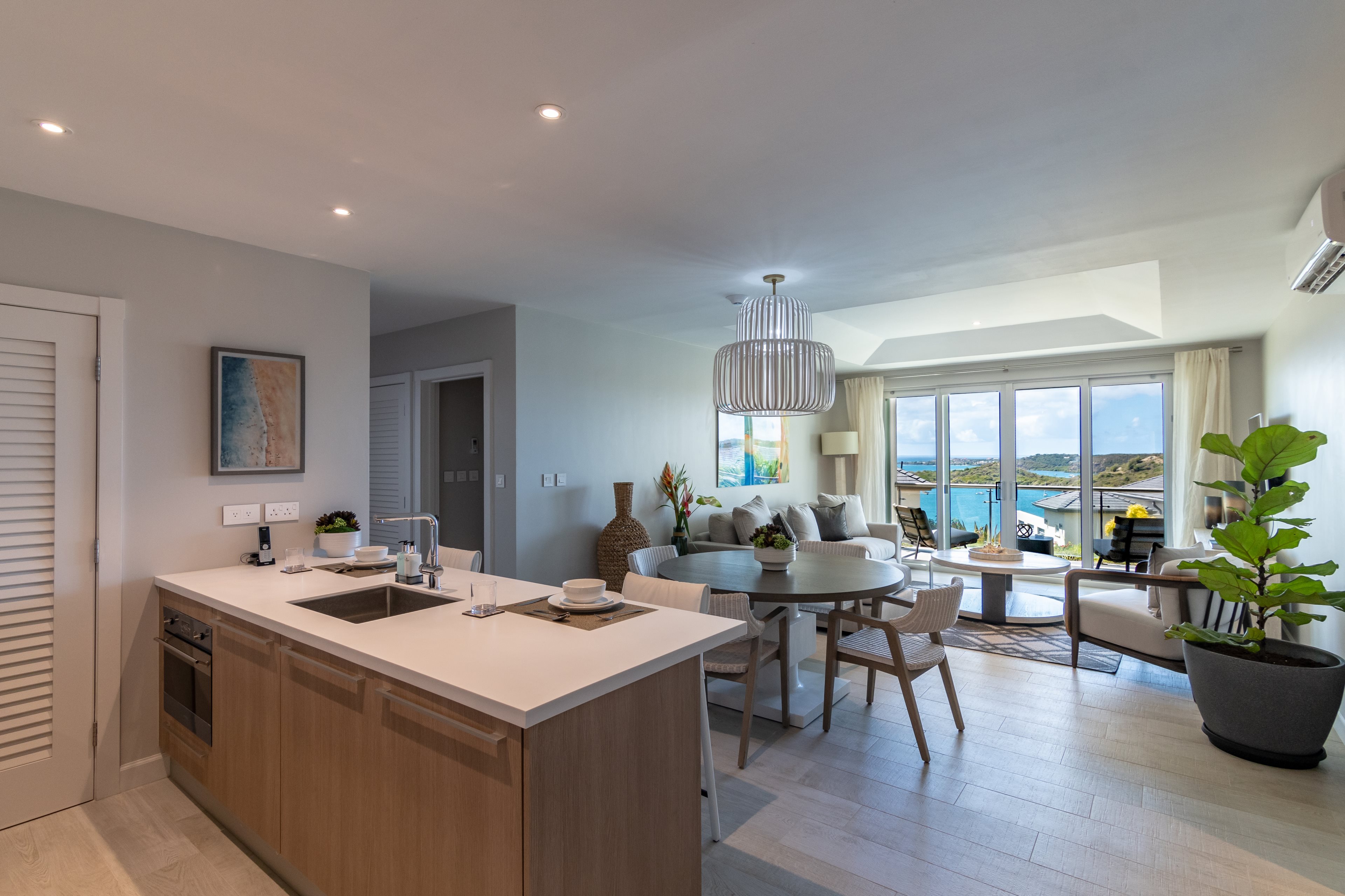 Citrine 2 Bedroom Luxury Suite w Resort Amenities
