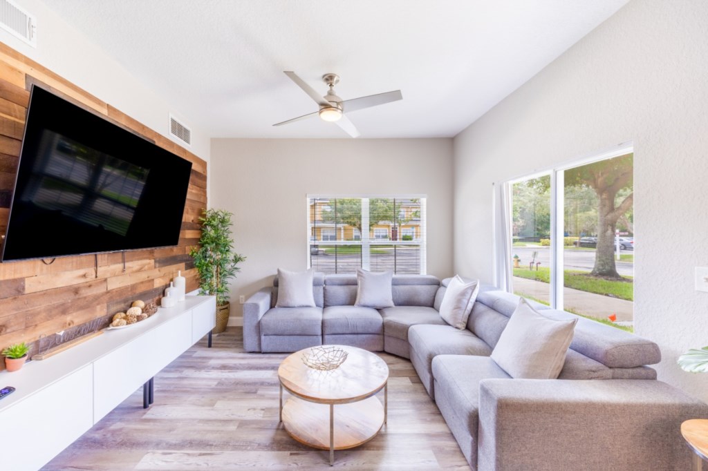 4 bedroom vacation townhouse at The Villas at Seven Dwarfs Lane  - Image 3