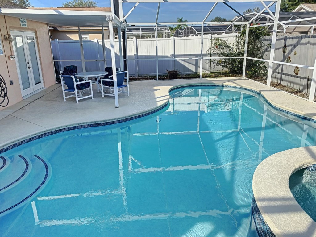 Fully fenced, private pool and spa