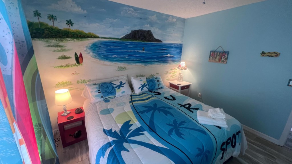 Hawaii suite includes a Roku tv 