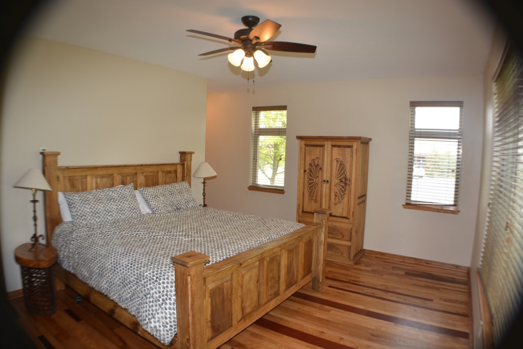 Comfortable King Master Suite