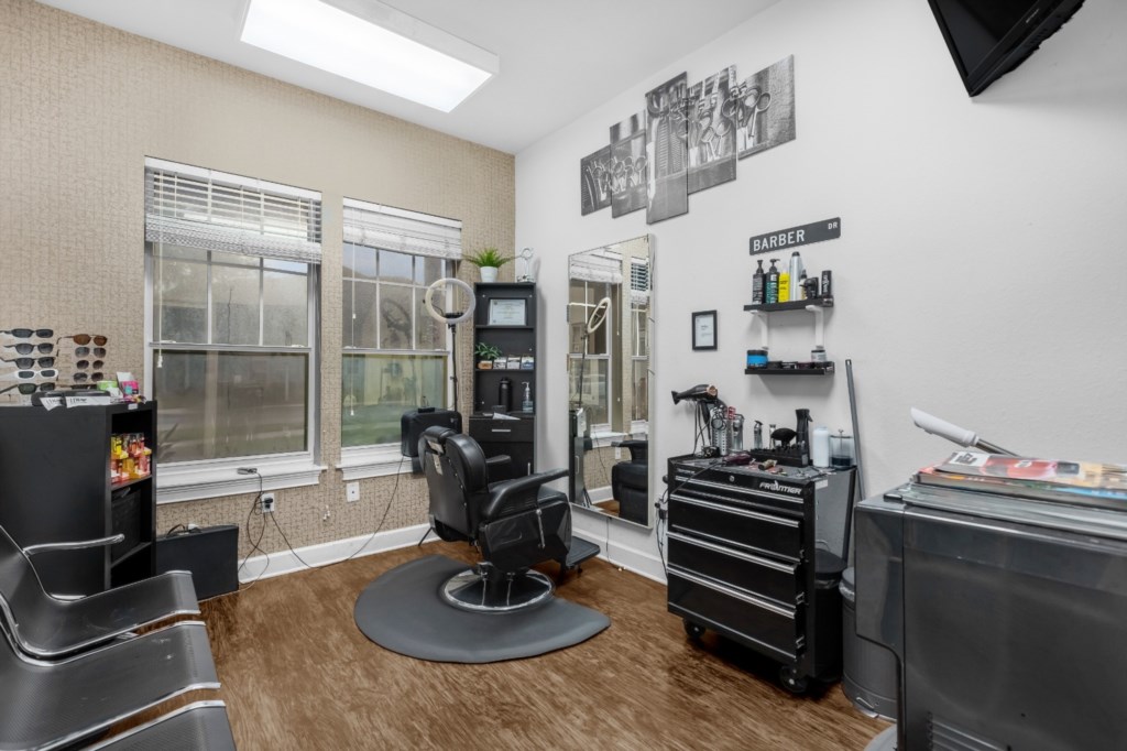 4 bedroom vacation townhouse at Lucaya Village - Image 33