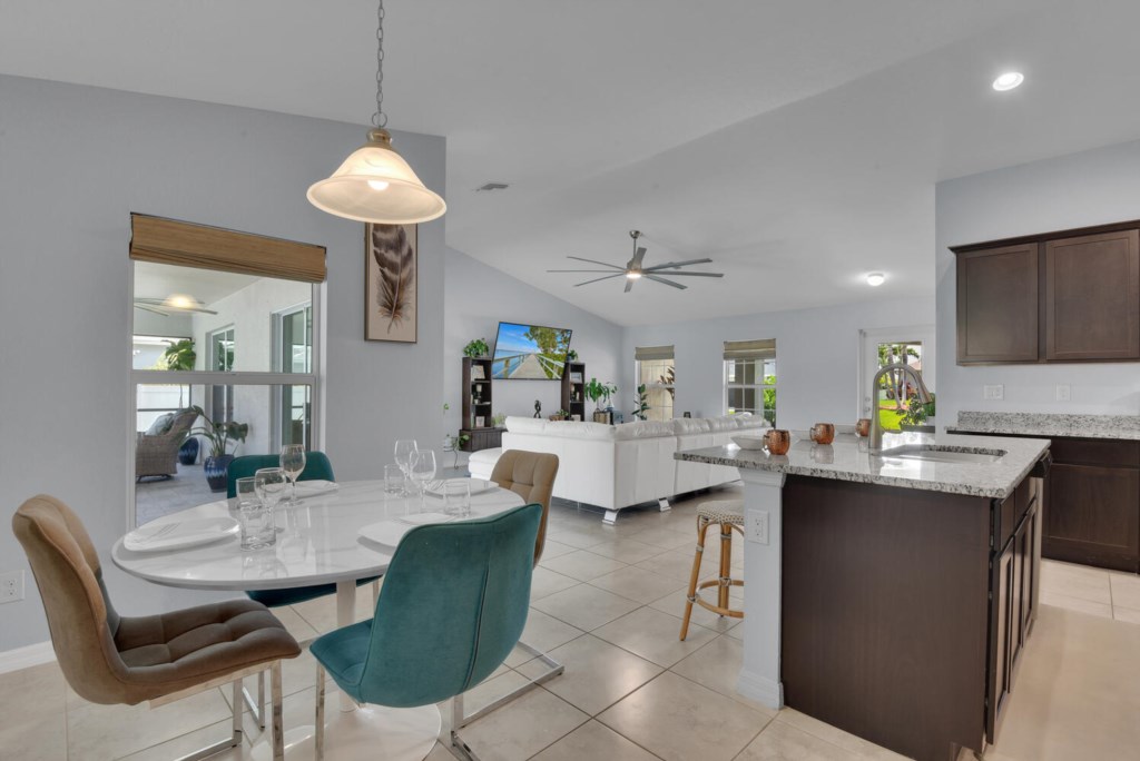 1503 SW 19th Place Cape Coral-large-013-018-Dining Area-1499x1000-72dpi.jpg