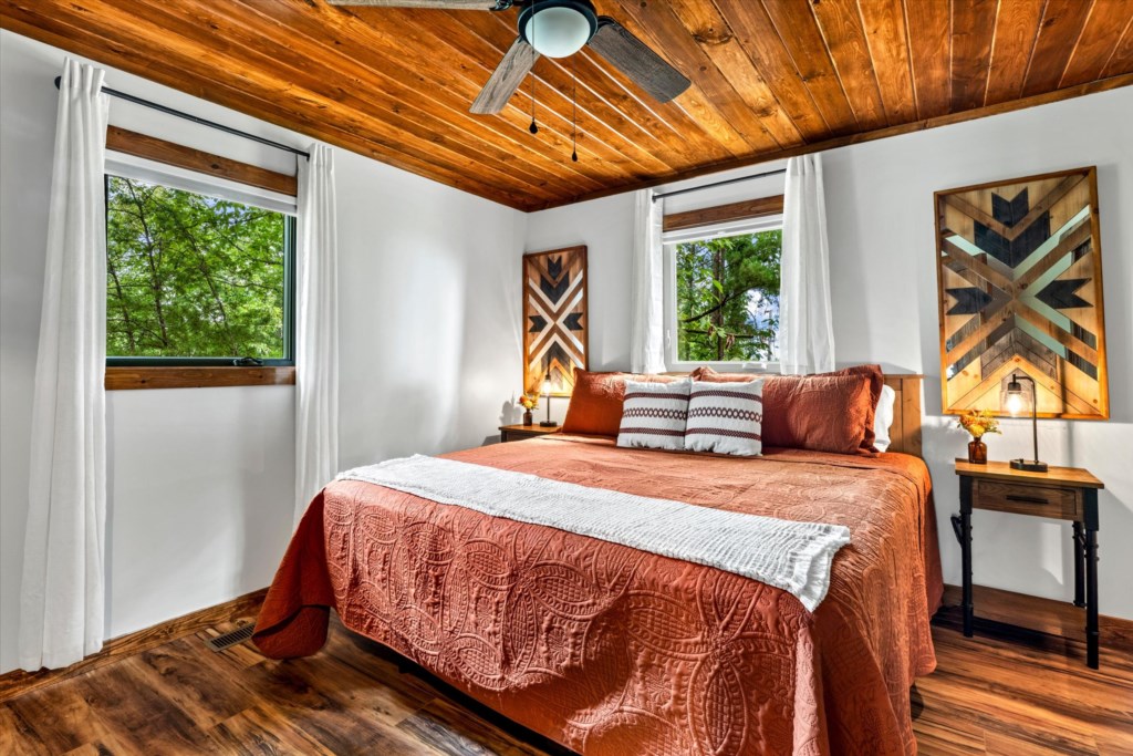 Fully Adjustable King Bed Main Floor