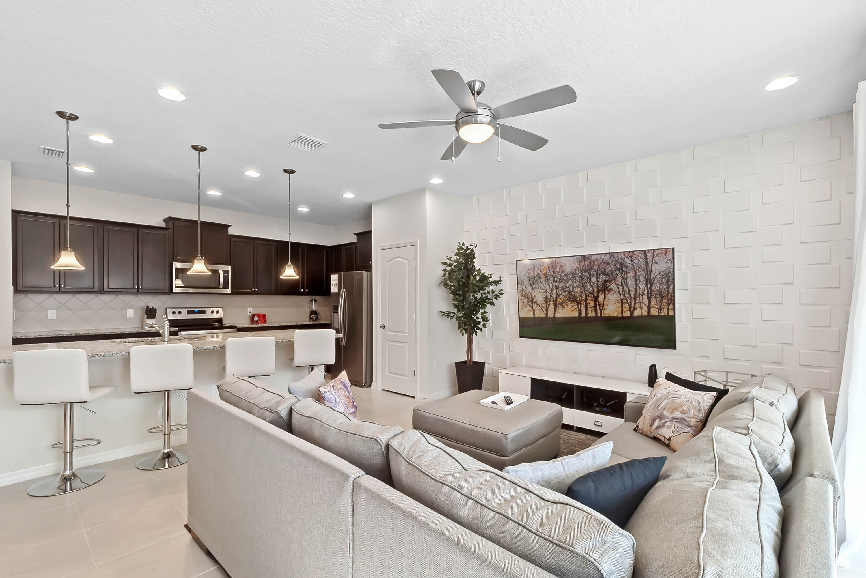 5 bedroom vacation townhouse at Windsor at Westside - Image 3