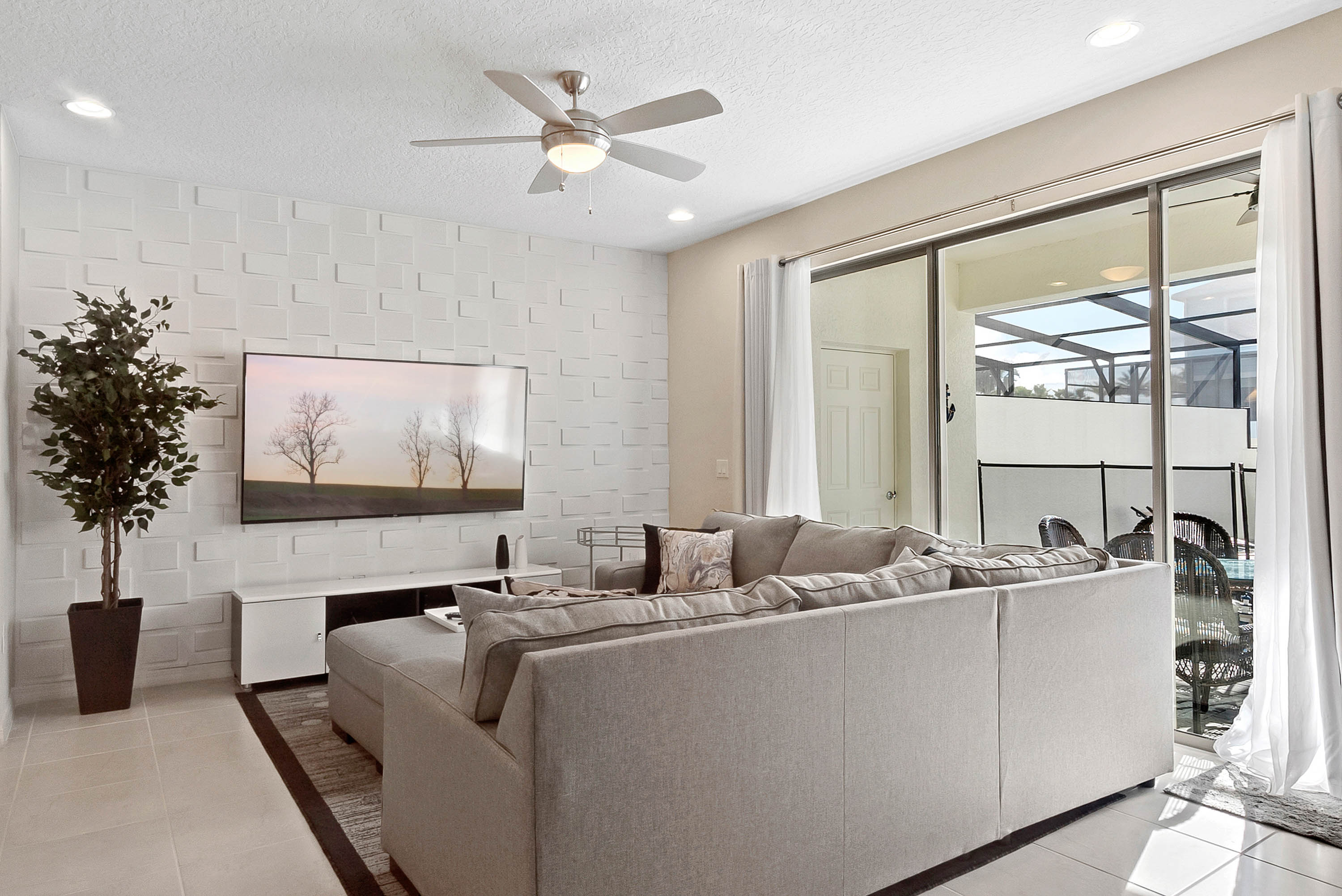 5 bedroom vacation townhouse at Windsor at Westside - Image 4