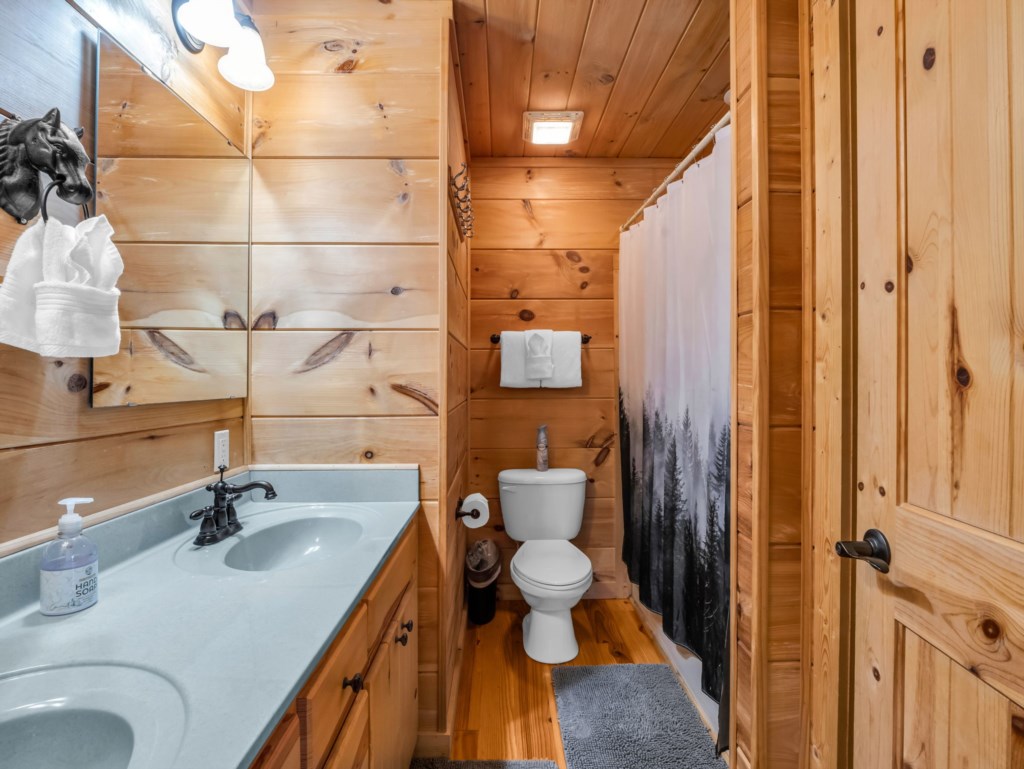30-web-or-mls-677-n-dakota-dr