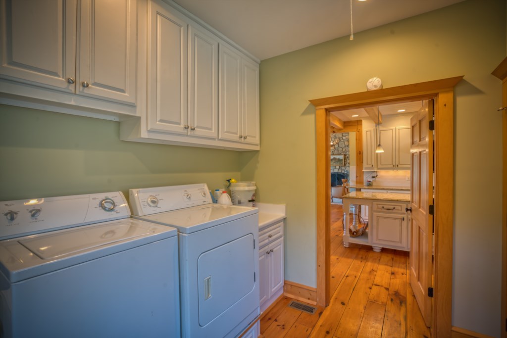 Laundry Room off Kitchen
detergent provided