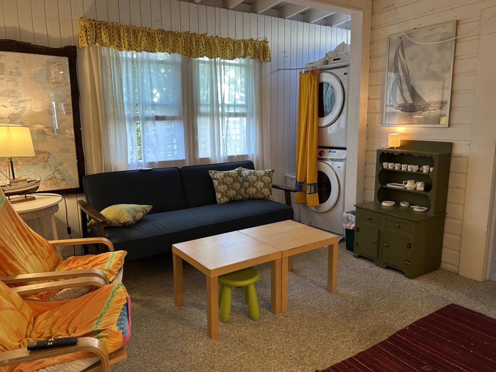 G-TVroomwithwasher