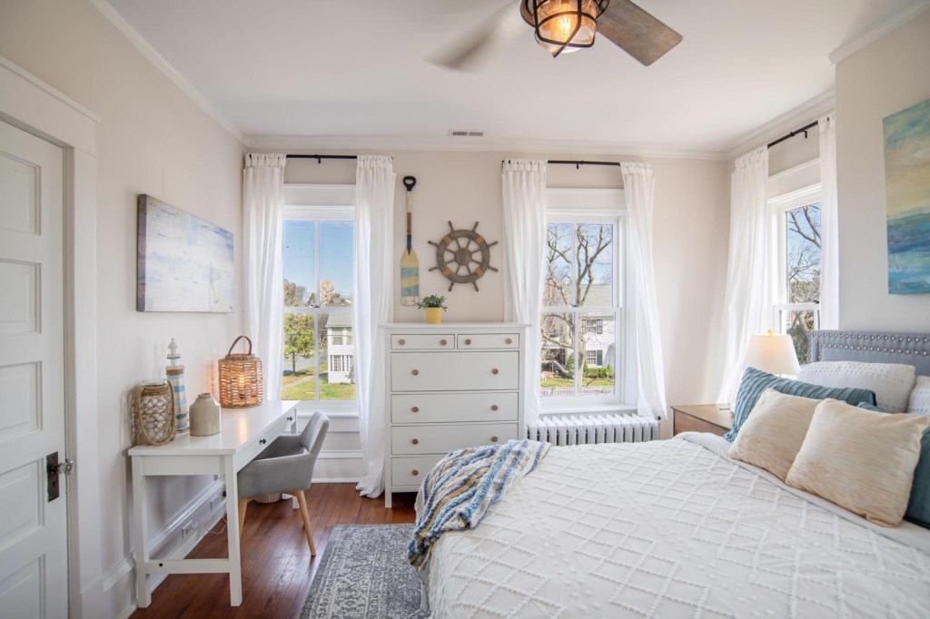 4D1A873E-DCAE-45BF-92F5-504DAA0D2F8A_1_201_a