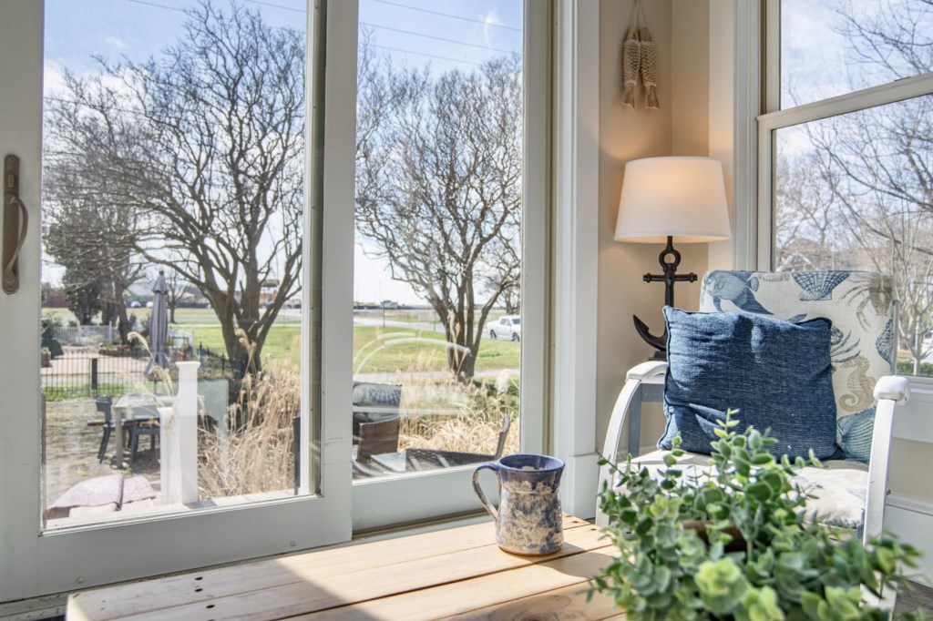 5198189F-57A8-44D1-B435-1573EE978200_1_201_a