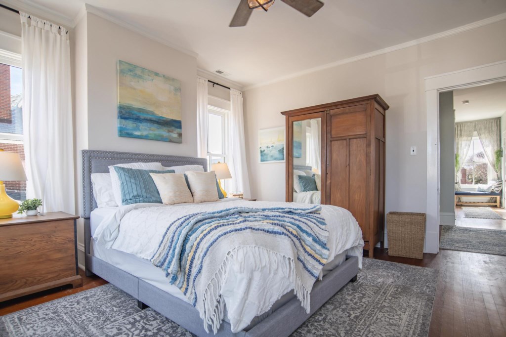 9CA3DB15-F681-4B60-86C7-043917D72694_1_201_a