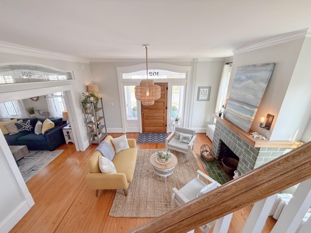 BCCA947F-E527-49BE-B532-88F0E4BBD701_1_201_a