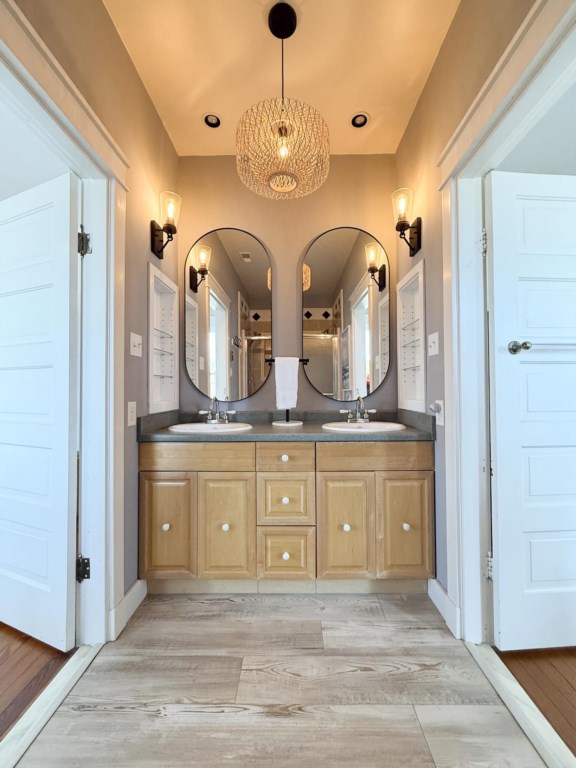 C3B9F92C-ABF5-41AF-B117-C7E272519686_1_201_a