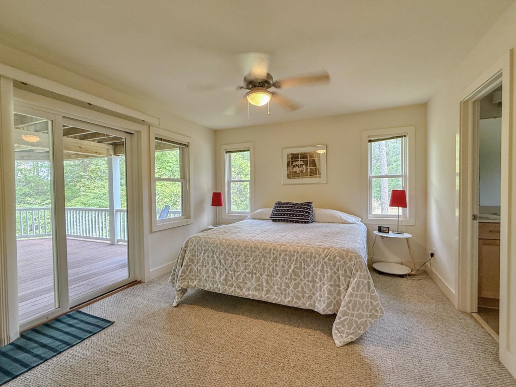 Bedroom 4 - King
