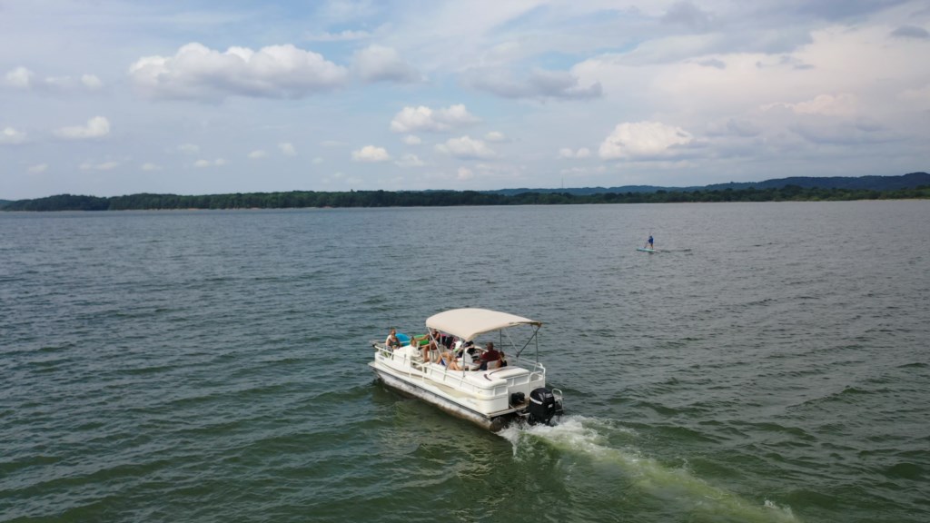 Bring your own, or rent a pontoon at one of the local marinas!