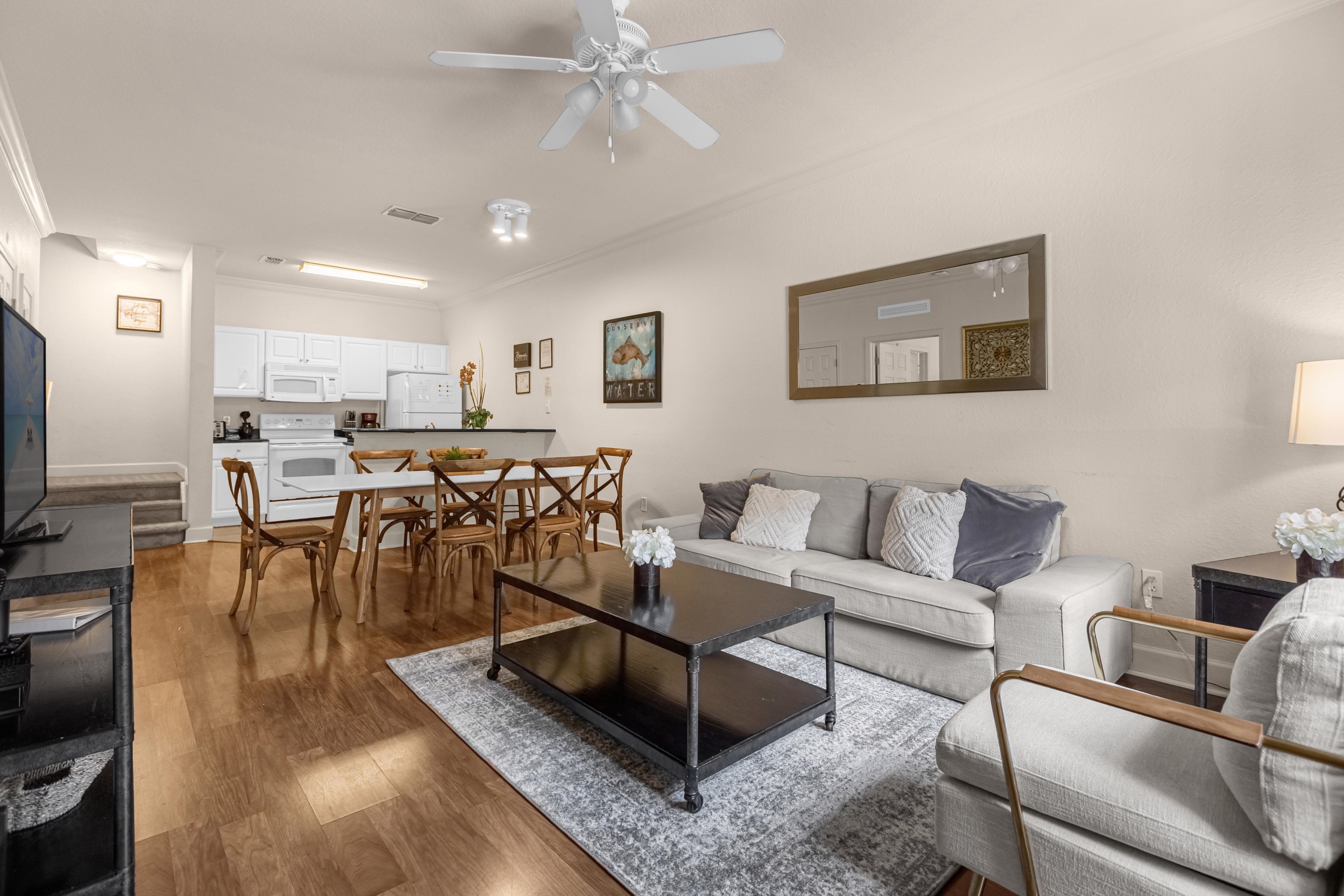 3 bedroom vacation townhouse at Lucaya Village - Image 1