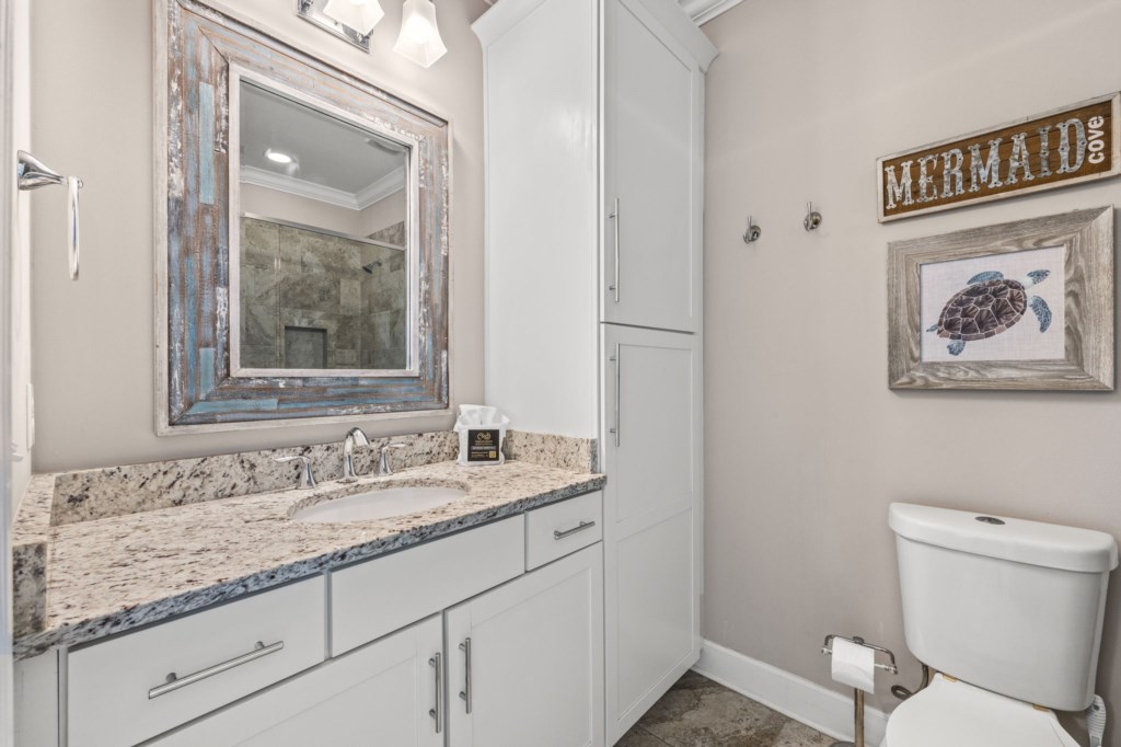 Queen Bathroom On 3rd Floor