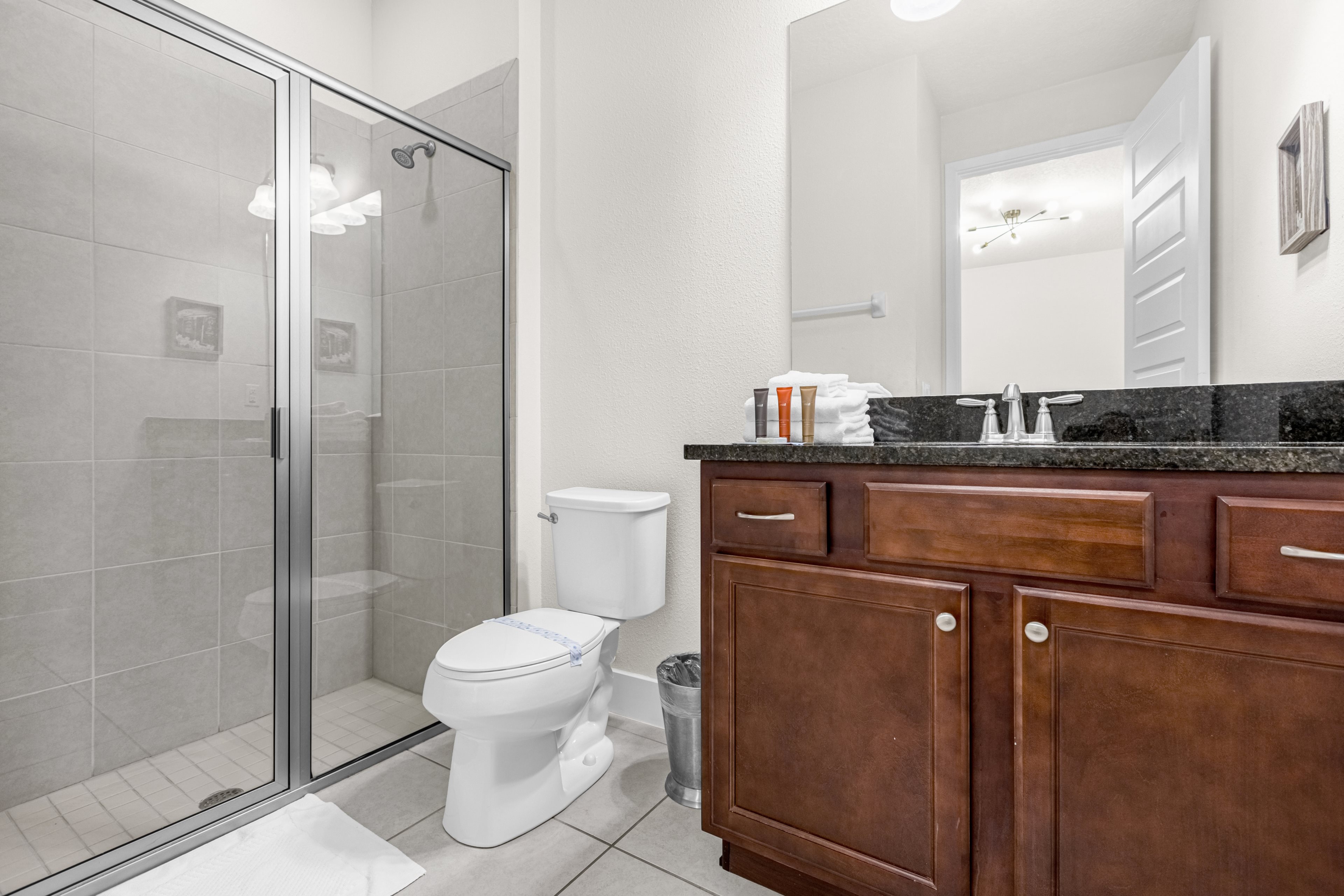 8 bedroom vacation house at Encore Resort at Reunion - Image 32