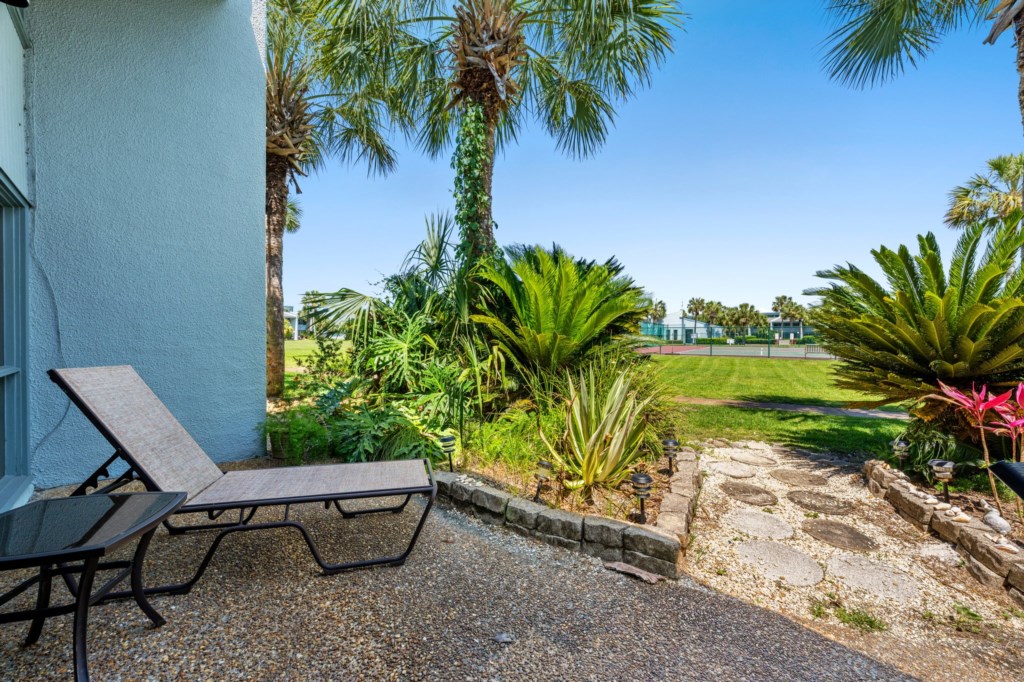 27-web-or-mls-22400-front-beach-rd-15