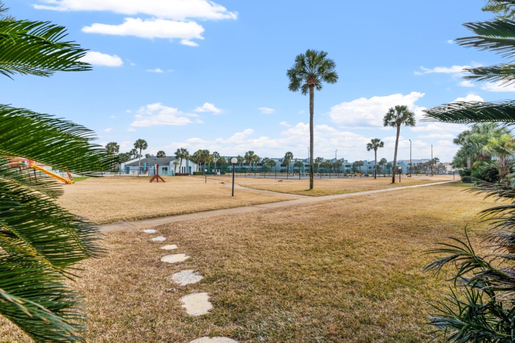24-web-or-mls-22400-front-beach-rd-21